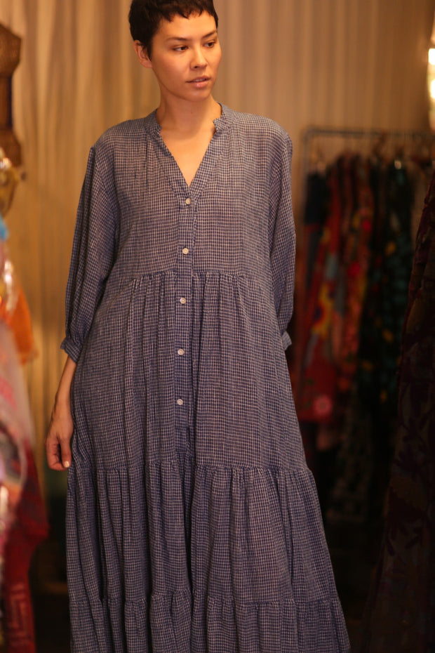 MAXI COTTON V - NECK LONG SLEEVES DRESS SUSIE EMMA - sustainably made MOMO NEW YORK sustainable clothing, bestseller slow fashion