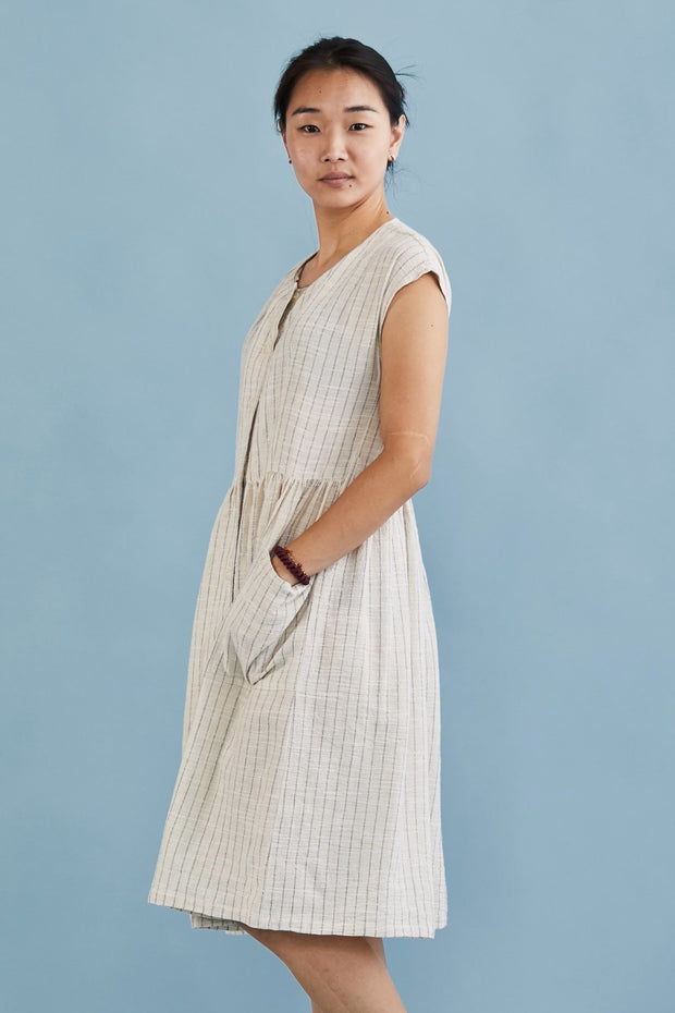 COTTOn LINEN DRESS HEIDI - sustainably made MOMO NEW YORK sustainable clothing, kaftan slow fashion