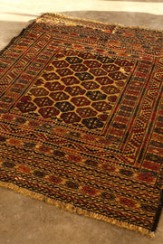 SUSANI KILIM VINTAGE RUG - sustainably made MOMO NEW YORK sustainable clothing, rug slow fashion